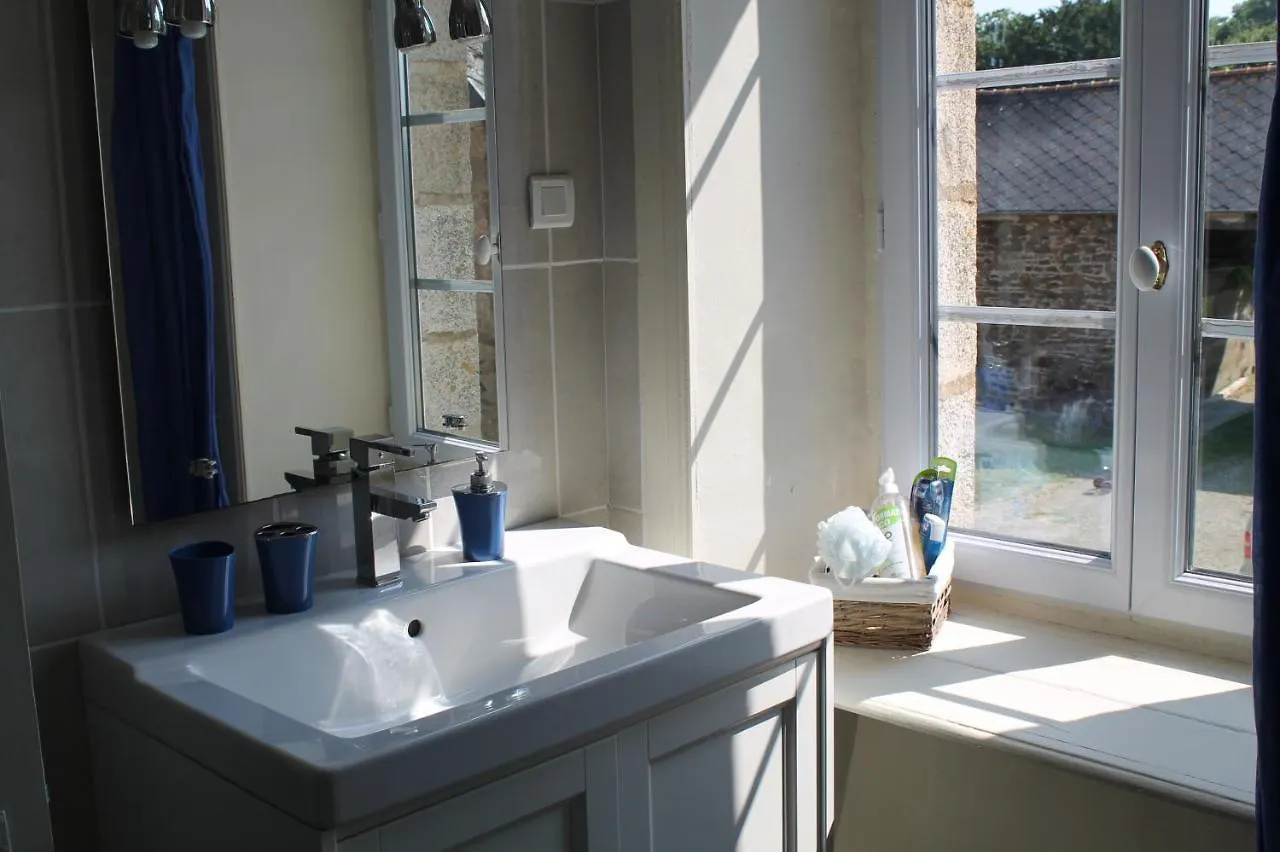 Le Manoir De Panduonec Bed and Breakfast Treverec Bed & Breakfast